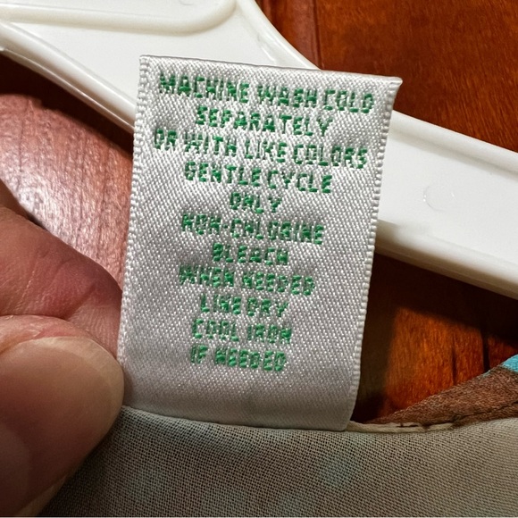 Laura Ashley size 3 woman’s blouse. - Picture 12 of 15